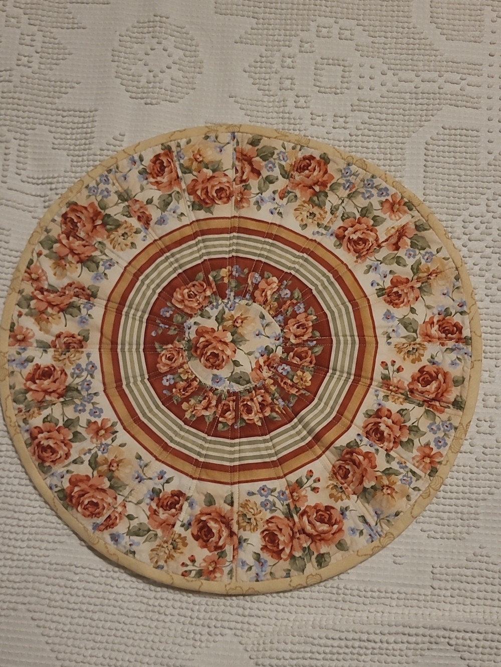 Handmade Round Floral Quilted Table Mat - Cream and Rose
